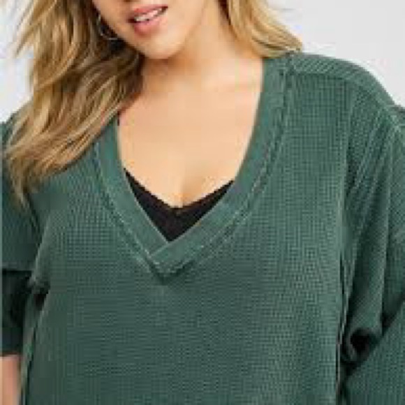 Torrid Oversized Waffle Knit NWT Size 3 - Picture 2 of 4